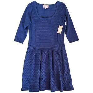 Phoebe Couture Navy Textured Knit Dress – Size M (NWT)